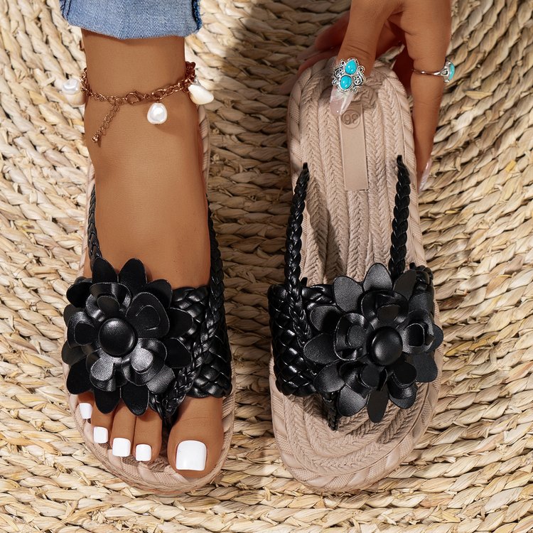 Graceful Orthopedic Sandals for Modern Look