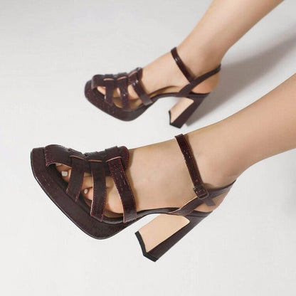 Graceful Orthopedic Sandals for Modern Look