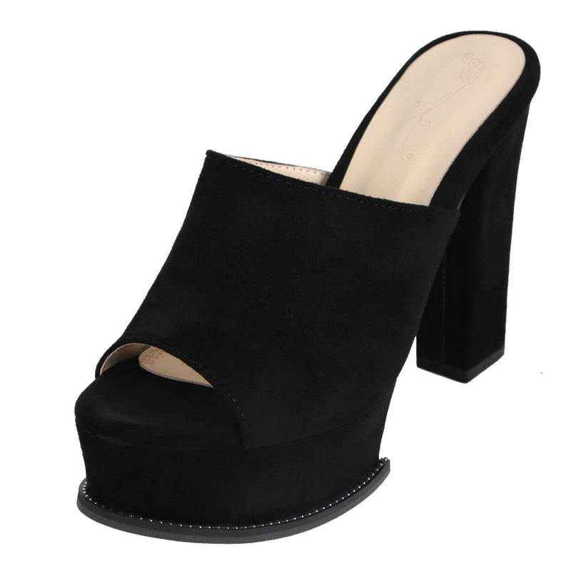 Chic Orthopedic Sandals with Unique Design