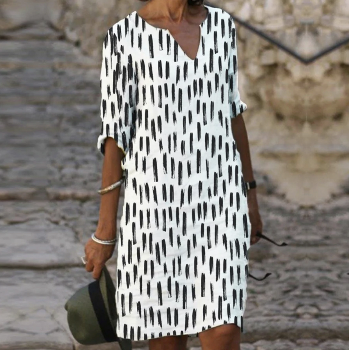 Well Tailored Blouse with a Graceful Silhouette