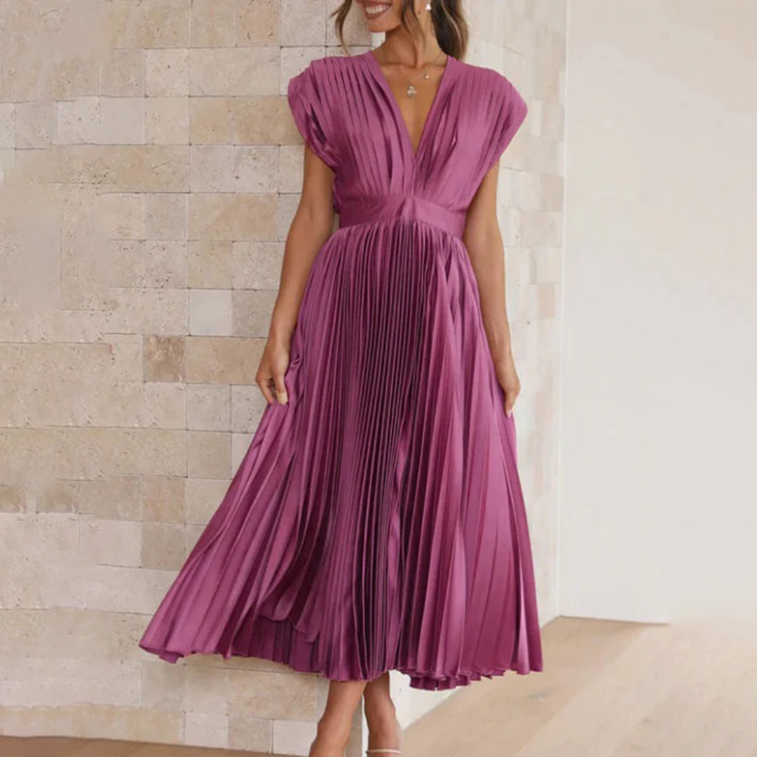 Sophisticated Dress with a Clean Classic Look
