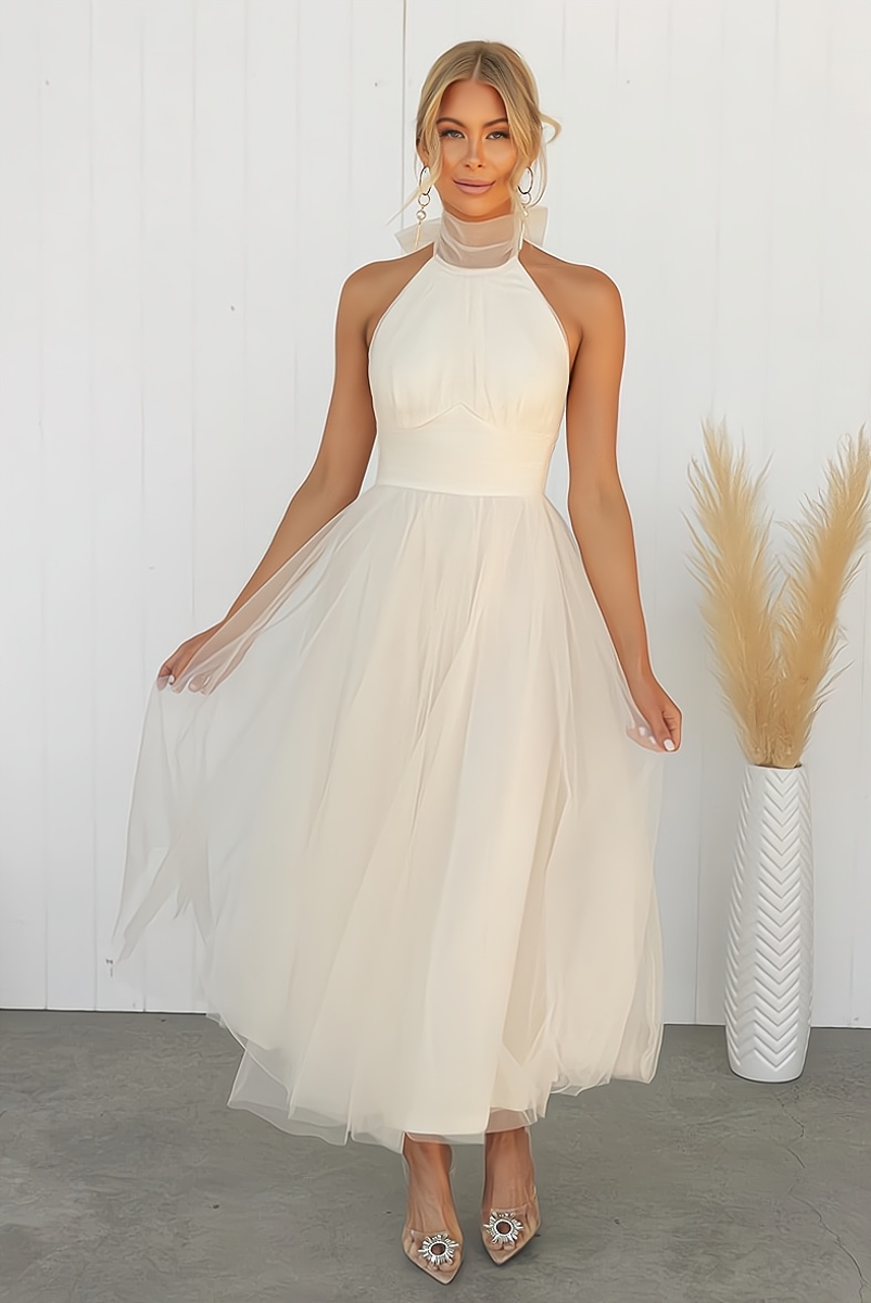 Classic Vintage & Enduringly Stylish Dress