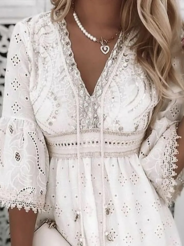 Well Tailored Dress with a Graceful Silhouette