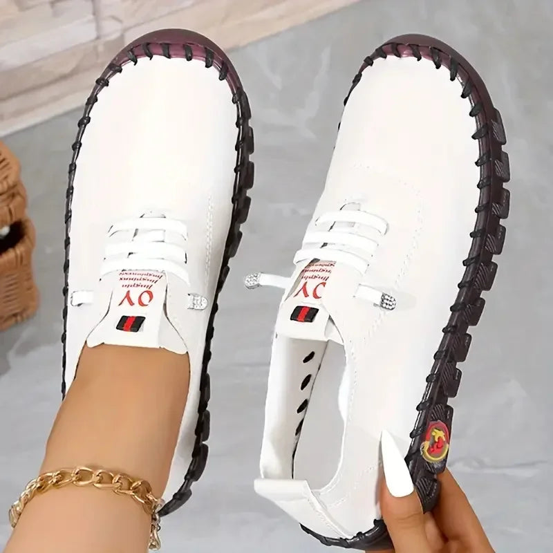 Classic Orthopedic Sneakers with Timeless Style