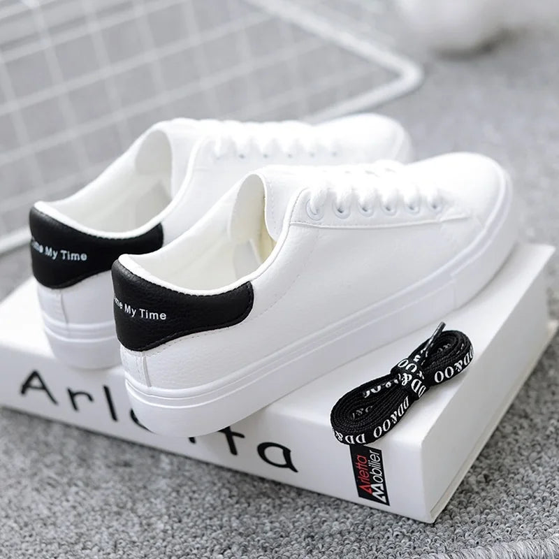 Classic Orthopedic Sneakers with Timeless Style