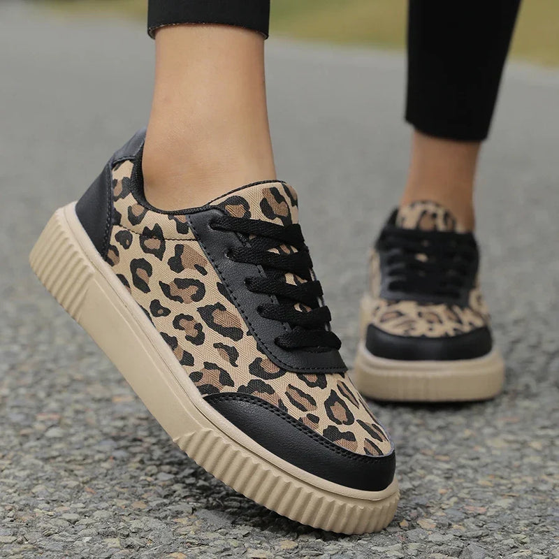 Classic Orthopedic Sneakers with Timeless Style