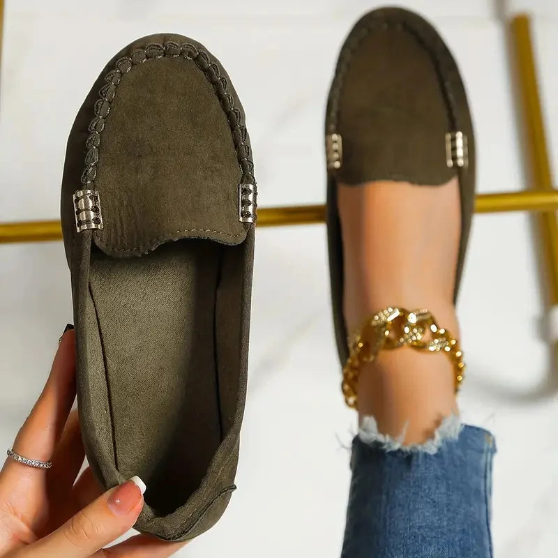 Classic Orthopedic Sneakers with Timeless Style