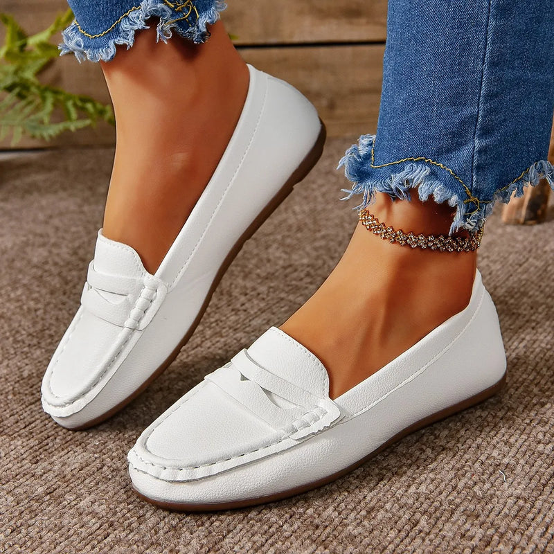 Classic Orthopedic Sneakers with Timeless Style