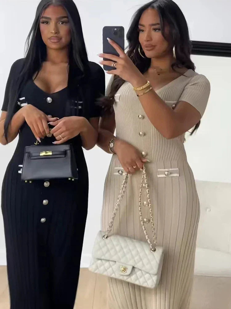 Sophisticated Dress with a Clean Classic Look