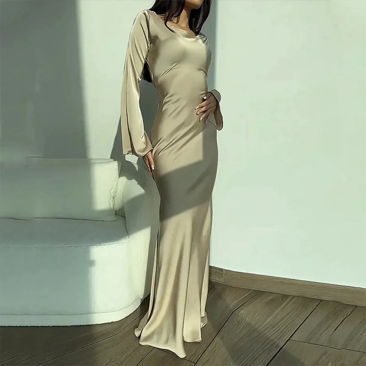 Sophisticated Dress with a Clean Classic Look