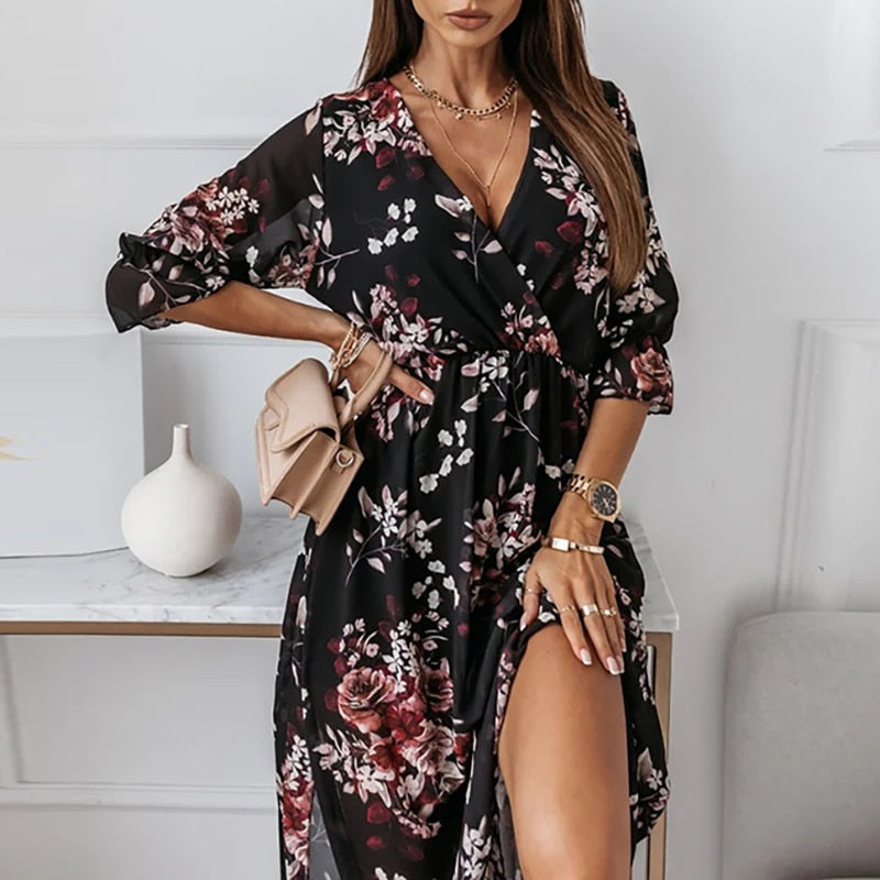 Sophisticated Dress with a Clean Classic Look