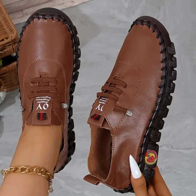 Classic Orthopedic Sneakers with Timeless Style