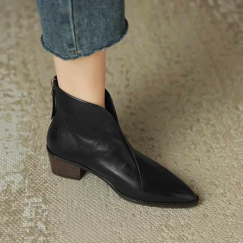 Graceful Orthopedic Shoes for Modern Look