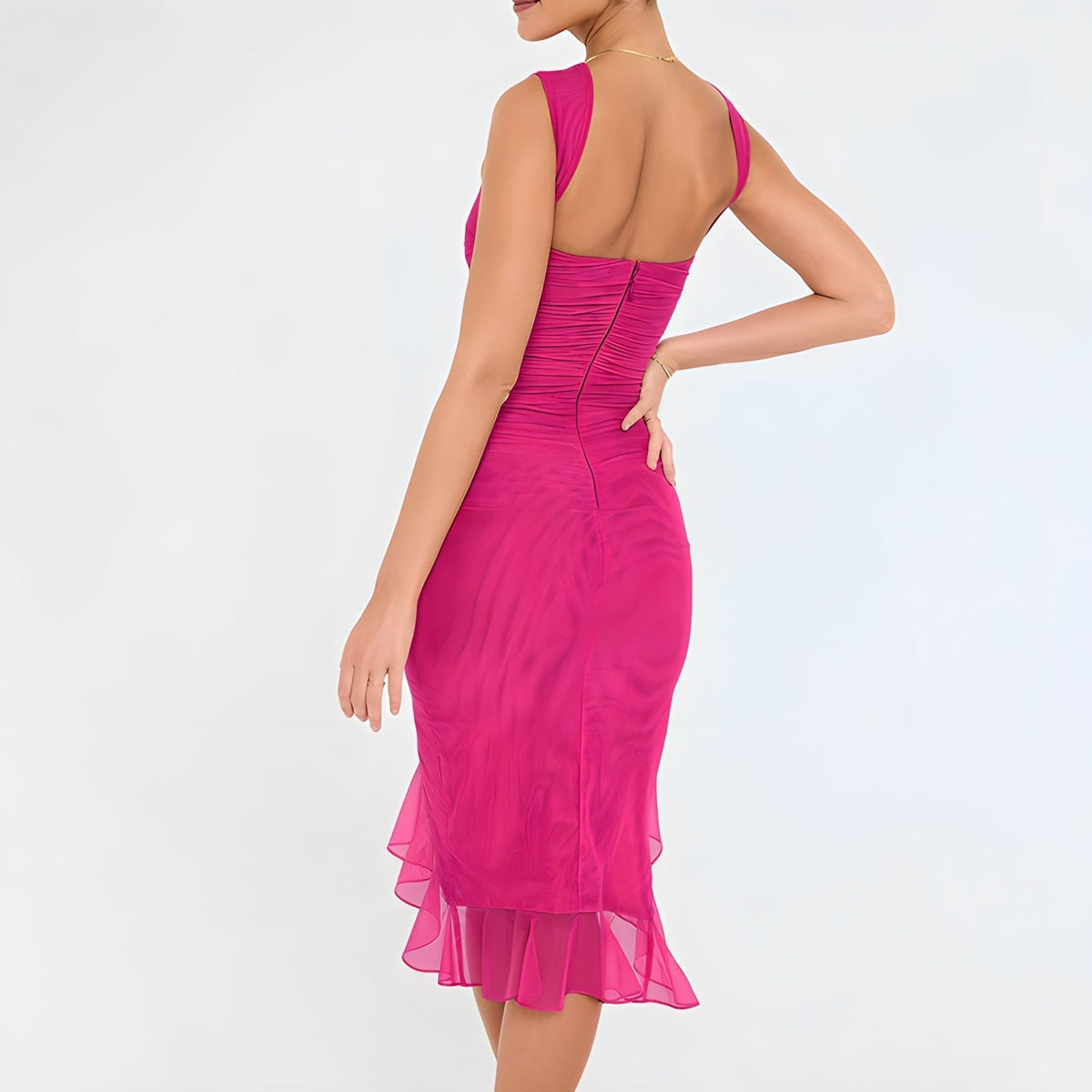 Effortlessly Elegant Dress with a Timeless Design