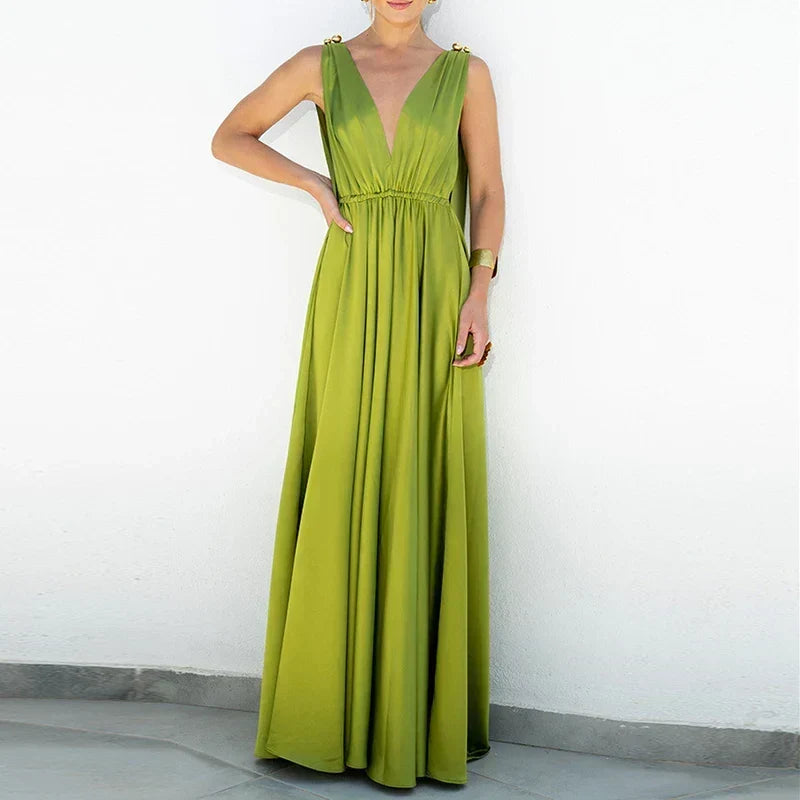 Polished Dress with an Effortless Classic Look