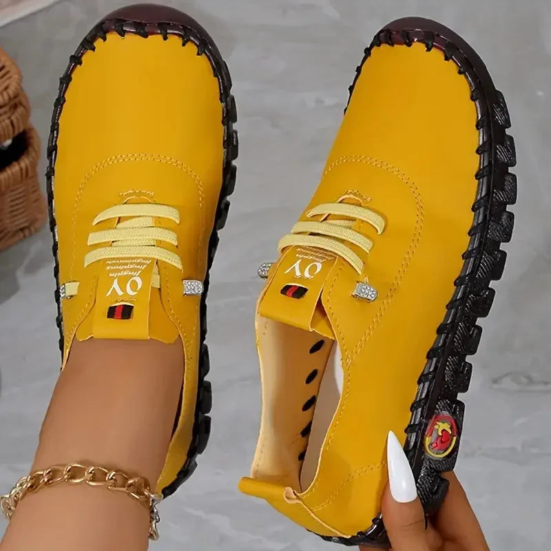 Classic Orthopedic Sneakers with Timeless Style