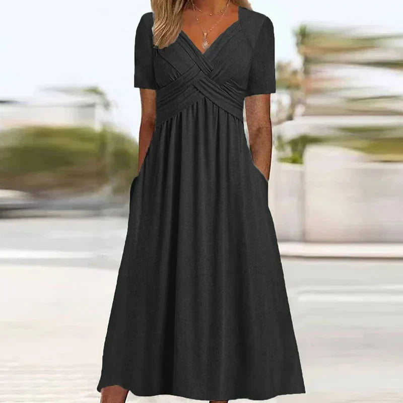 Beautifully Crafted Dress in a Classic Style