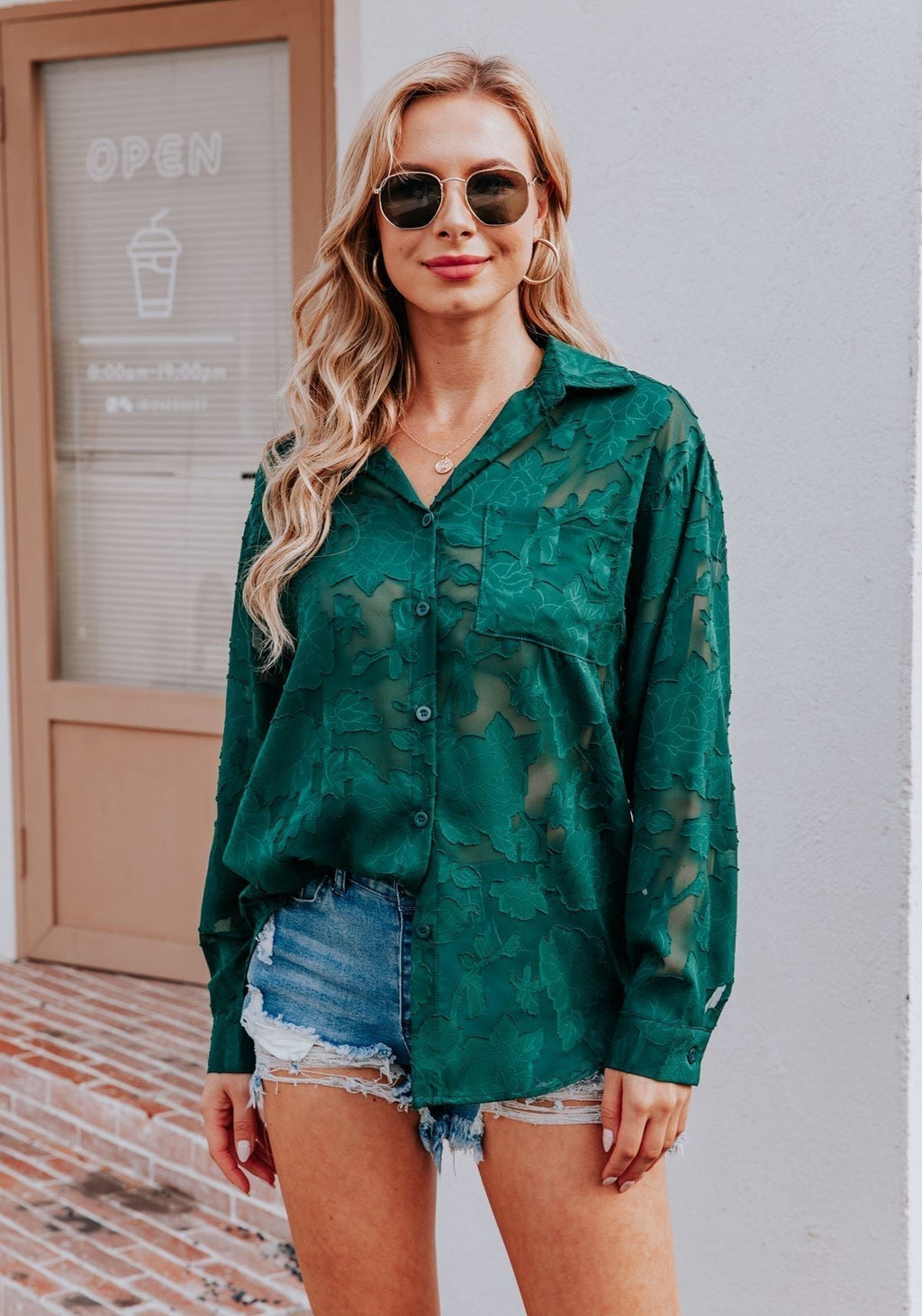 Classic Vintage & Enduringly Stylish Blouse