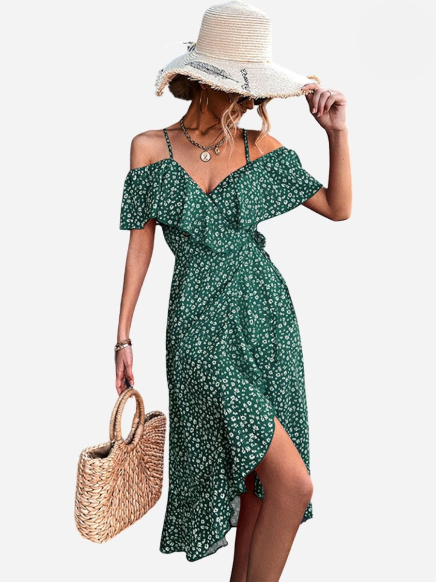 Classic Vintage Dress with a Flattering Fit