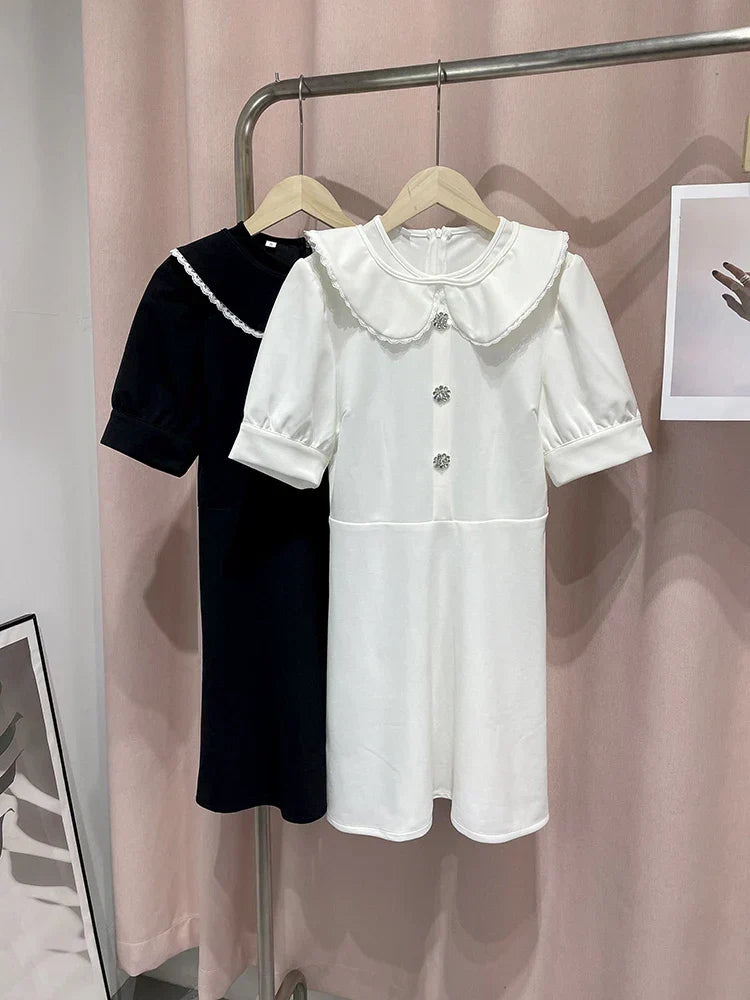 Well Tailored Dress with a Graceful Silhouette