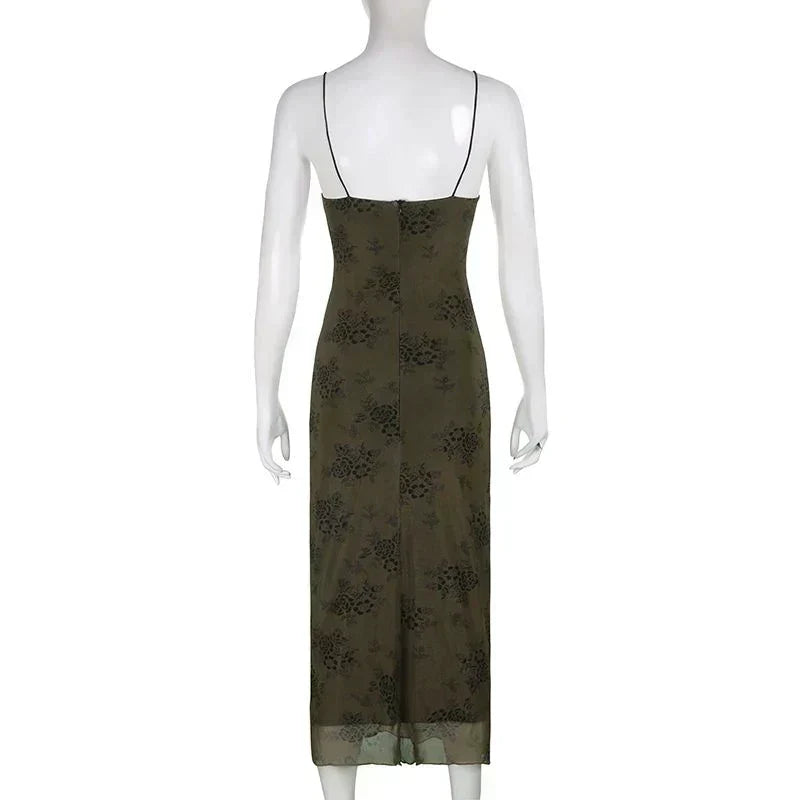 Classic Vintage & Enduringly Stylish Dress