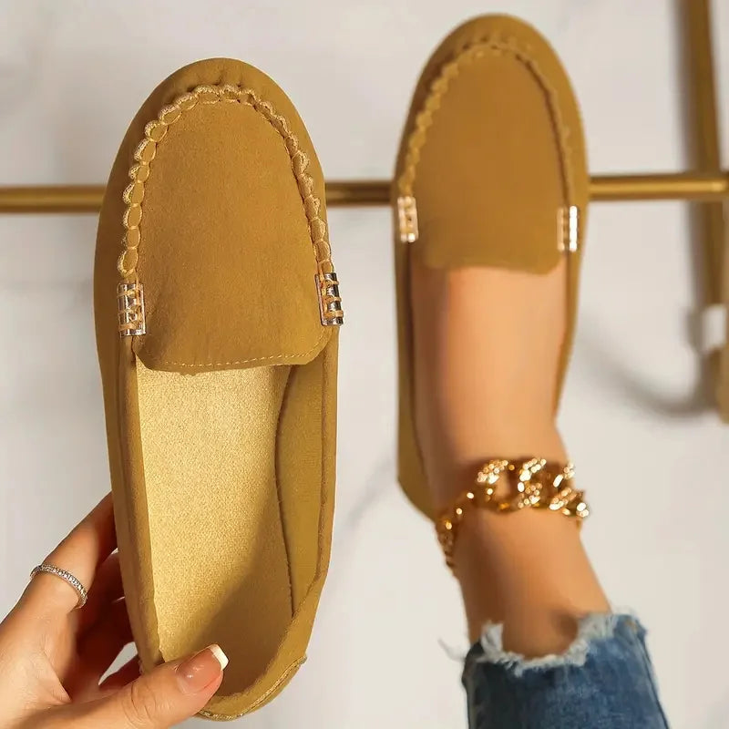 Classic Orthopedic Sneakers with Timeless Style