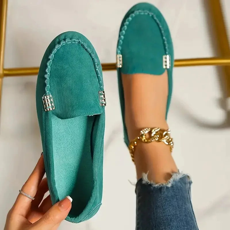 Classic Orthopedic Sneakers with Timeless Style