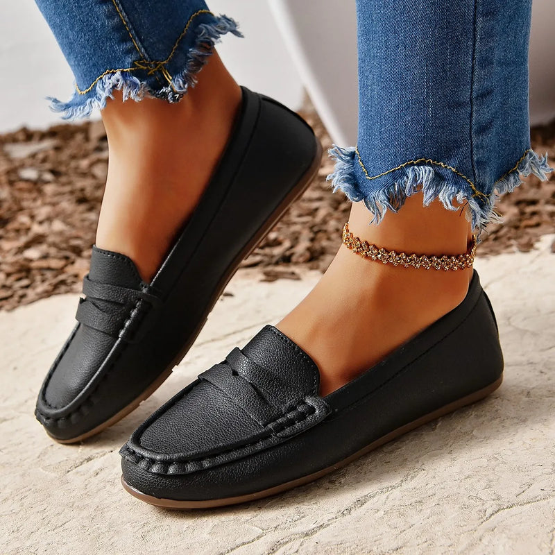 Classic Orthopedic Sneakers with Timeless Style
