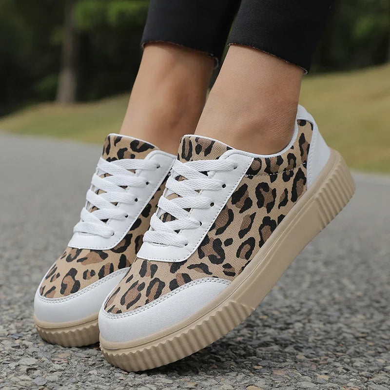 Classic Orthopedic Sneakers with Timeless Style