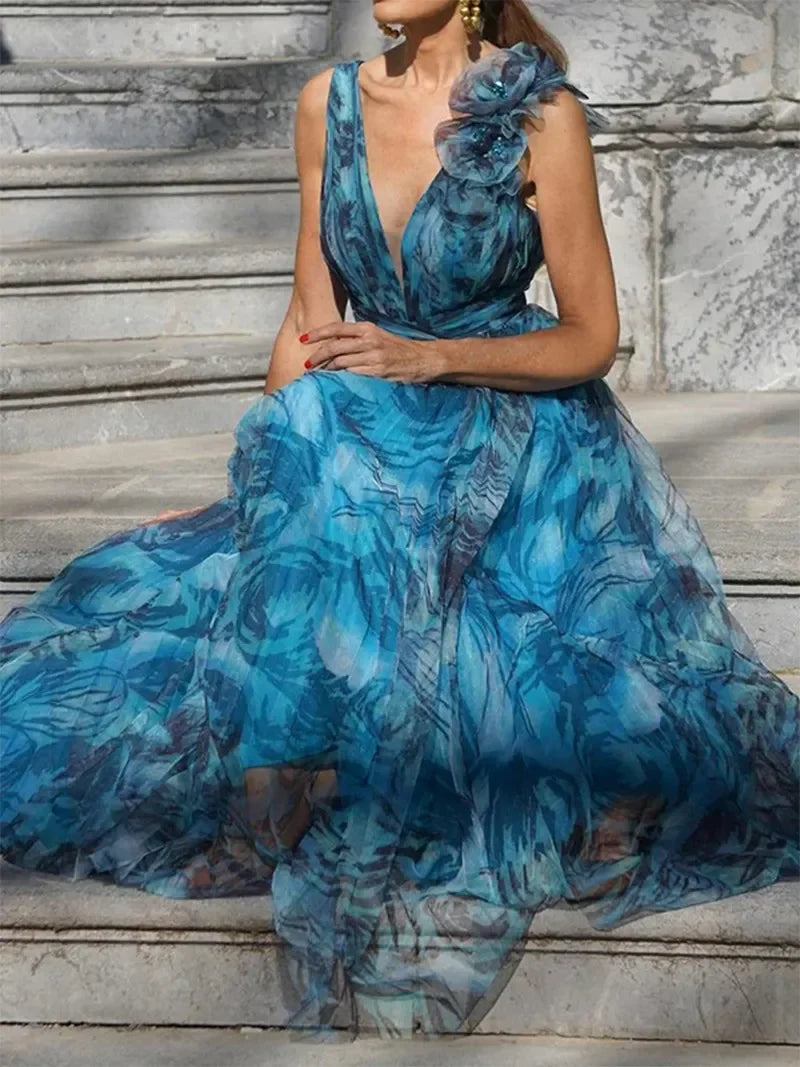 Classic Vintage & Enduringly Stylish Dress