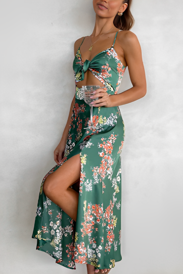 Classic Vintage & Enduringly Stylish Dress
