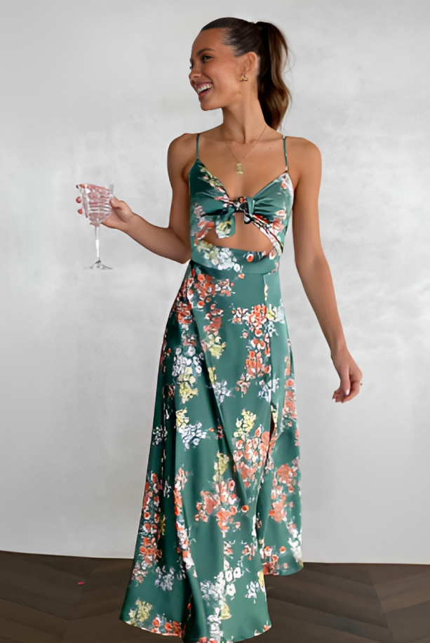 Classic Vintage & Enduringly Stylish Dress
