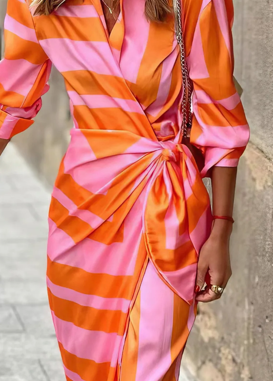 Beautifully Finished Dress in a Timeless Design