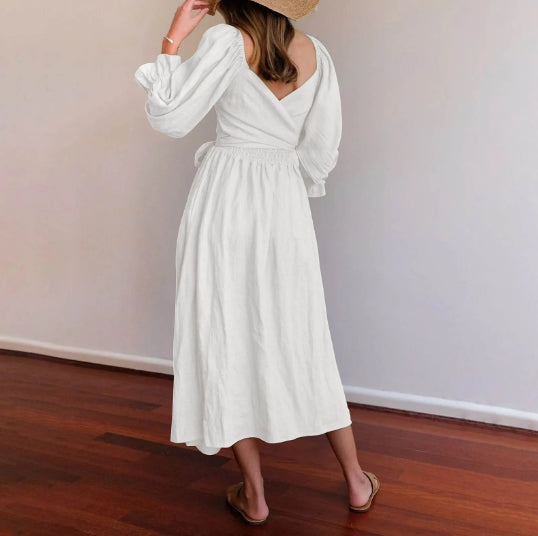 Effortlessly Elegant Dress with a Timeless Design