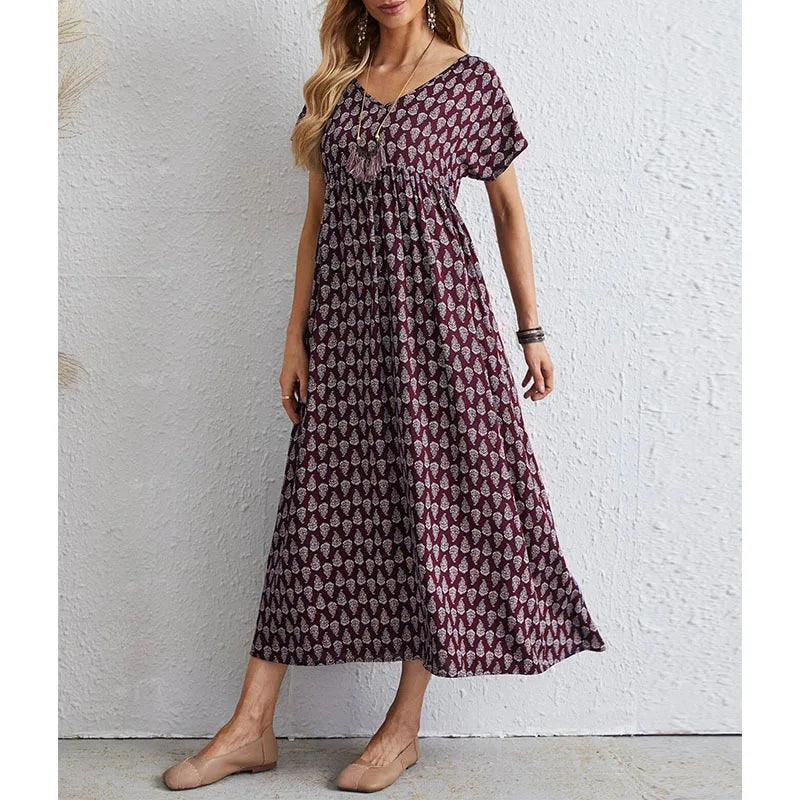 Classic Vintage Dress with a Flattering Fit