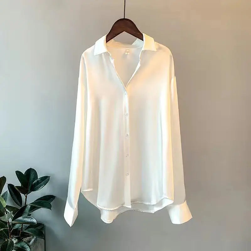 Classic Vintage & Enduringly Stylish Blouse