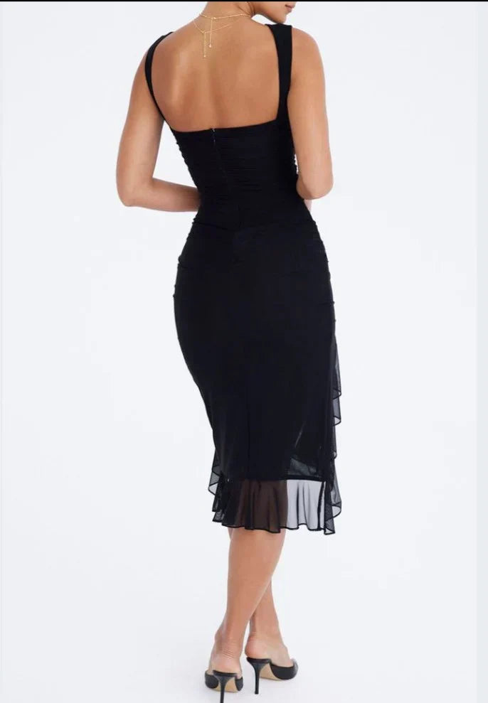 Classic Vintage & Enduringly Stylish Dress