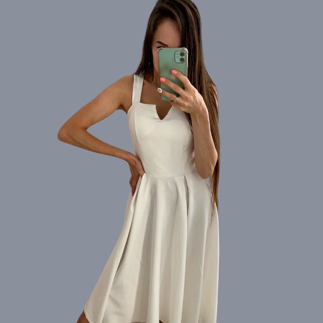 Polished Dress with an Effortless Classic Look