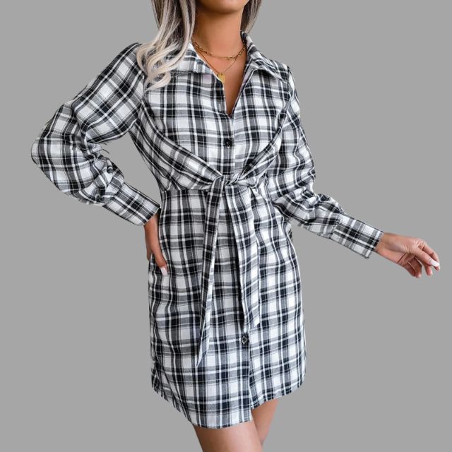 Effortlessly Elegant Dress with a Timeless Design