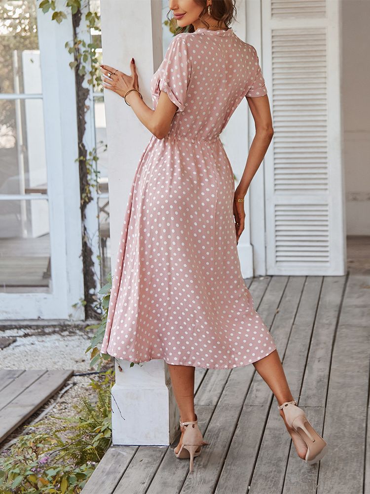 Sophisticated Dress with a Clean Classic Look