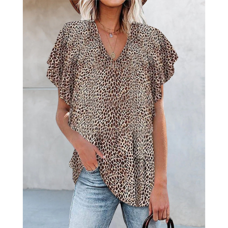 Polished T-Shirt with an Effortless Classic Look