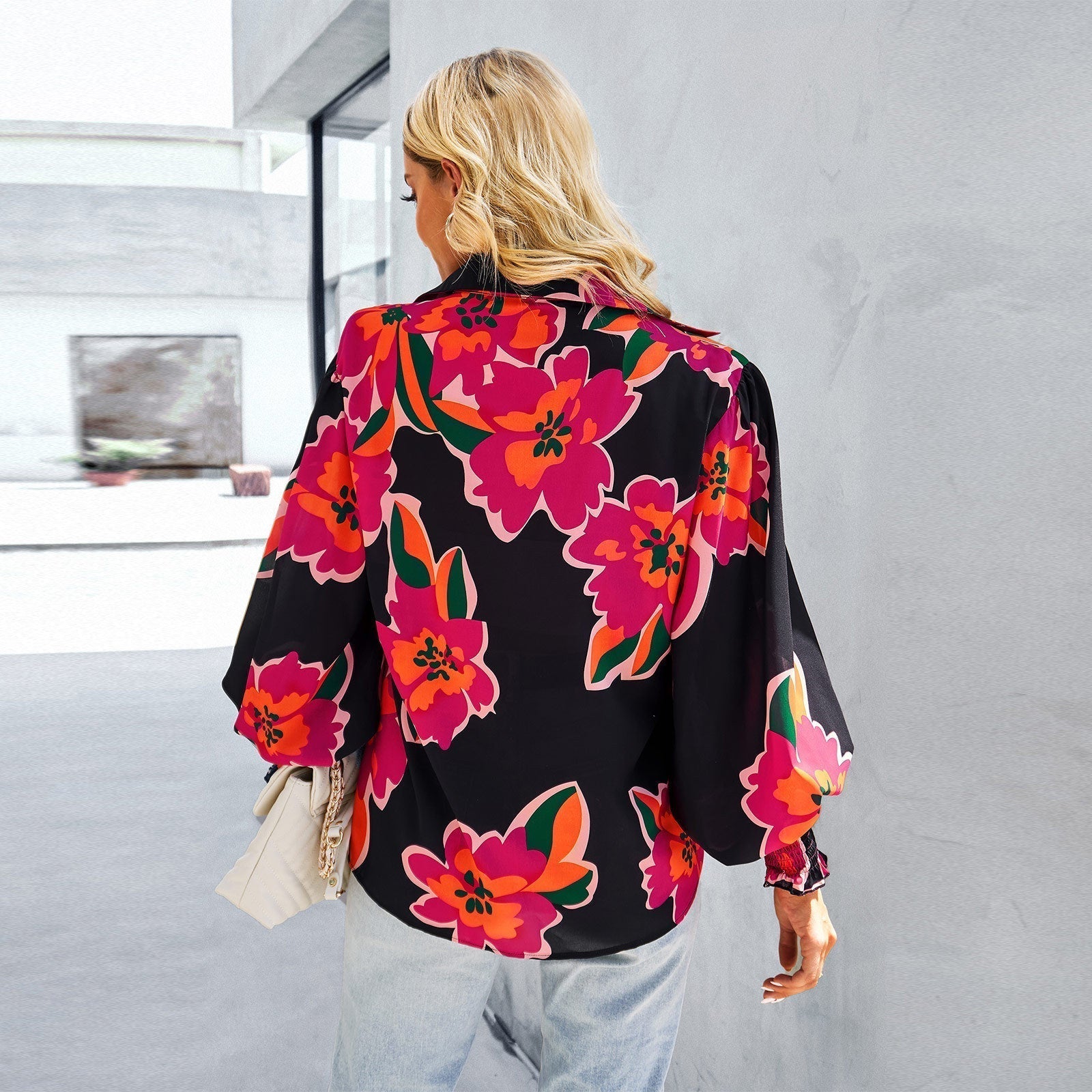 Beautifully Crafted Shirt in a Classic Style