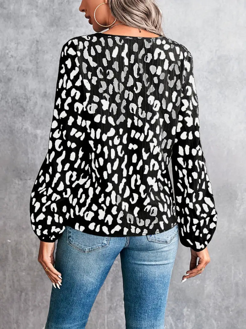 Gracefully Styled Blouse for Any Occasion