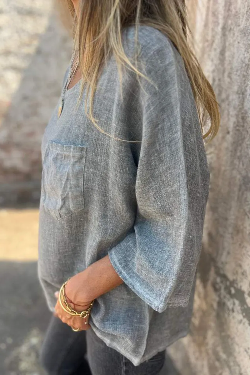 Classic Vintage T-Shirt with a Flattering Fit