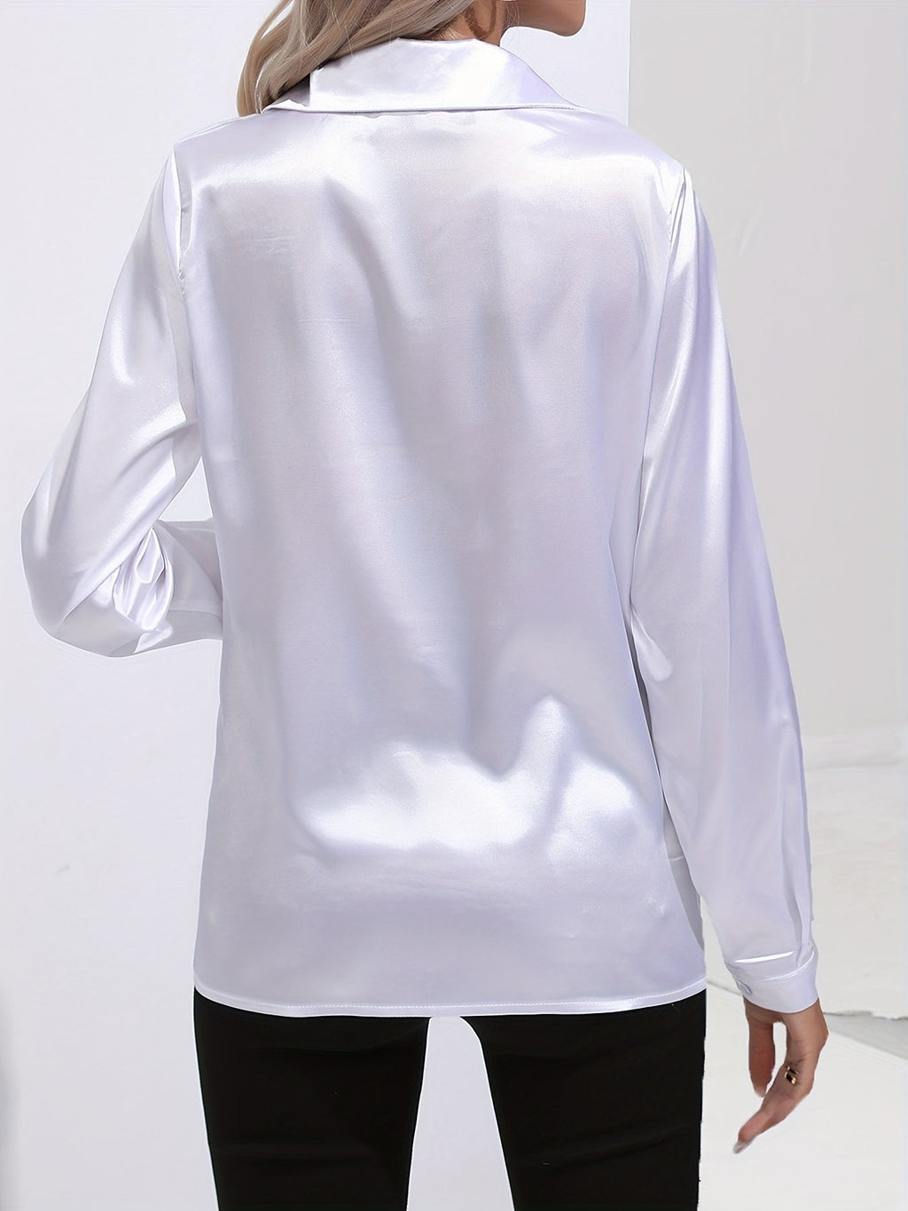 Classic Vintage & Enduringly Stylish Blouse