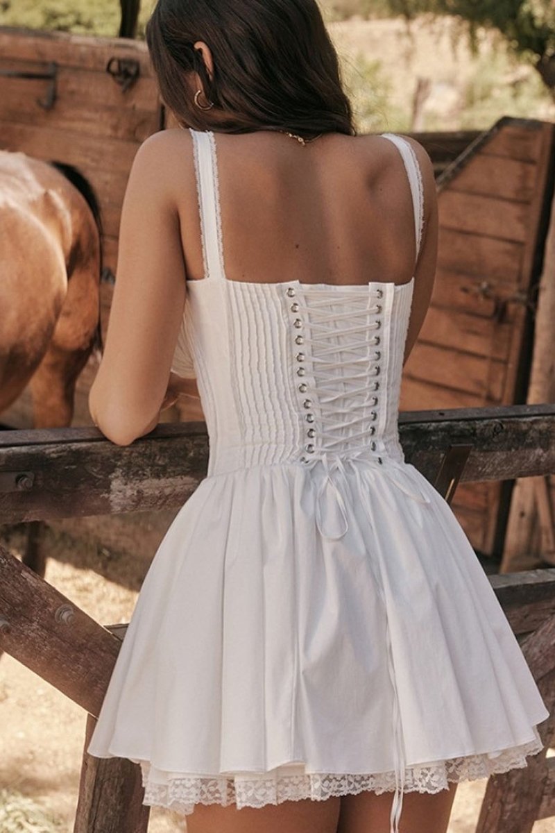 Gracefully Styled Dress for Any Occasion