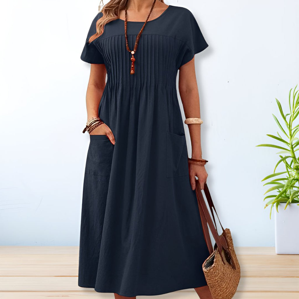 Classic Vintage & Enduringly Stylish Dress
