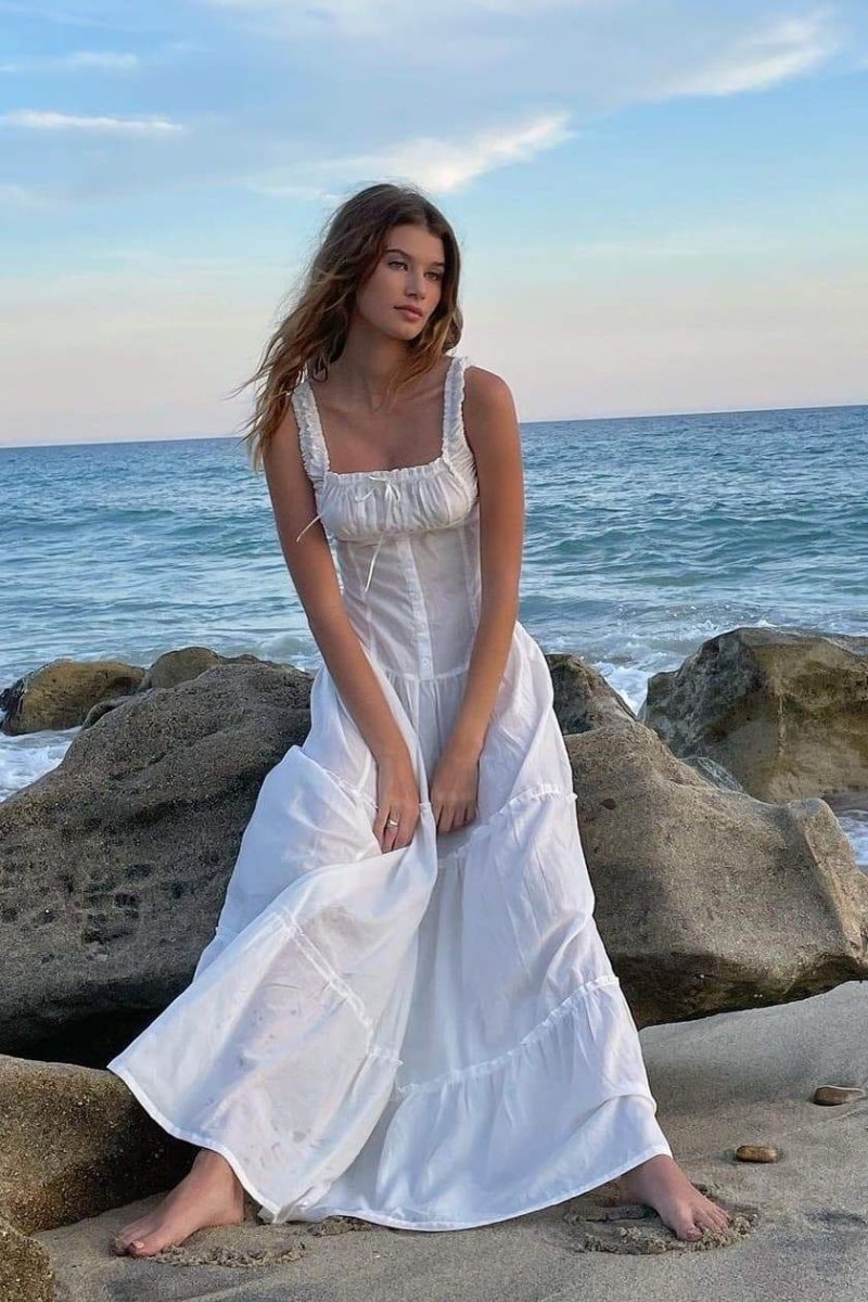 Beautifully Crafted Dress in a Classic Style