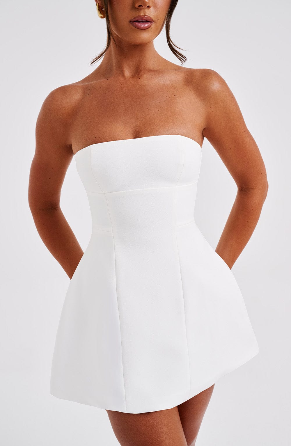 Gracefully Styled Dress for Any Occasion