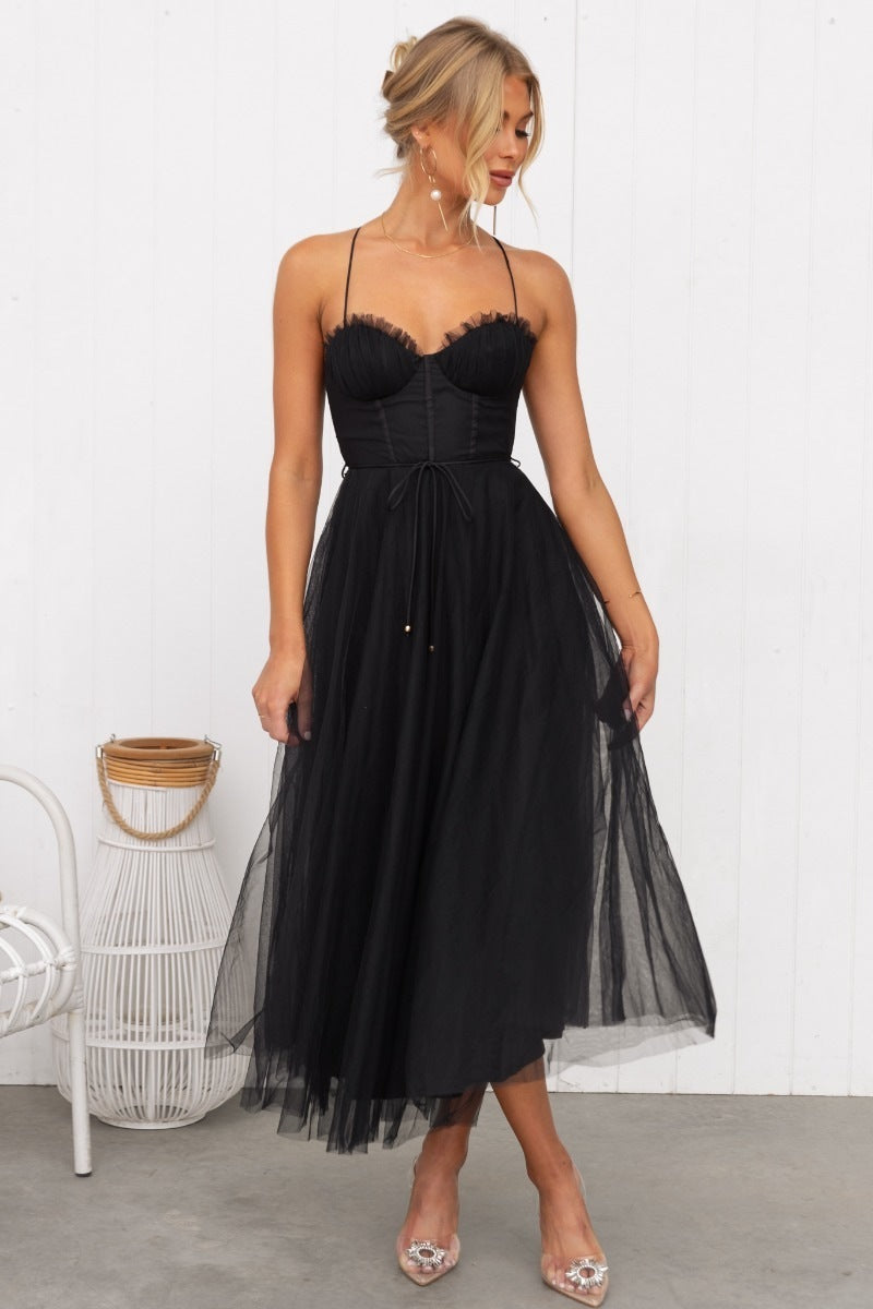 Effortlessly Elegant Dress with a Timeless Design